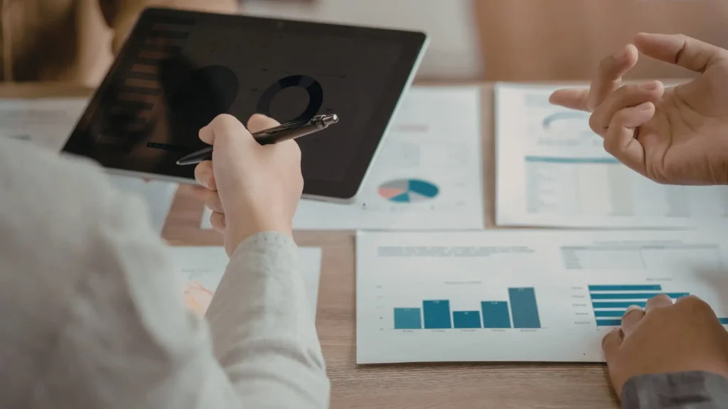 Embedded credit risk analytics